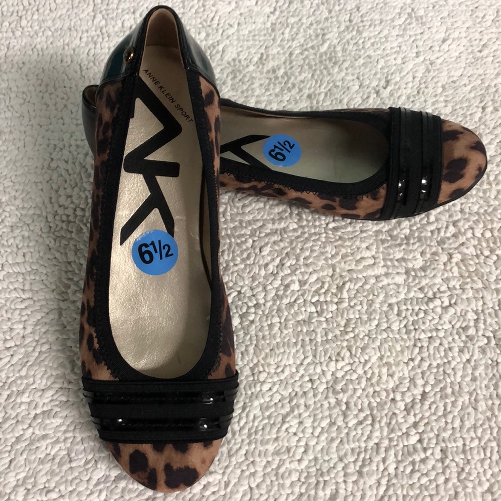 Brand new Anne Klein Sport flats